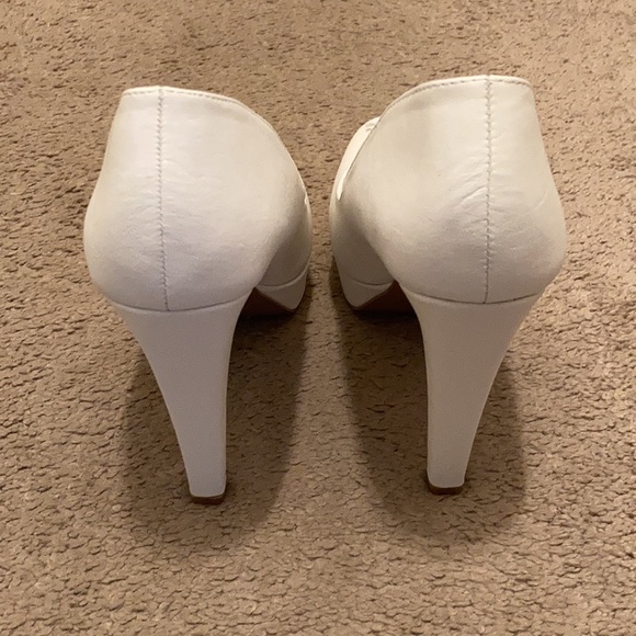 Charlotte Russe White Pumps - Picture 4 of 5